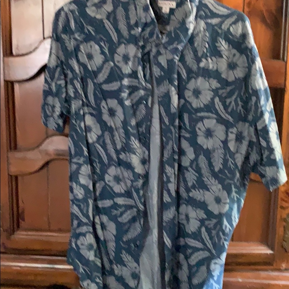 MERONA Men’s Button Close Shirt